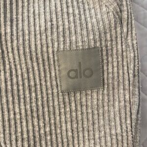 Alo Gray Ribbed sweat hooded sweatshirt and sweat pant SET.